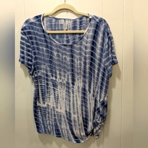 Women's top. Tie dye. Blue and white. Size XL